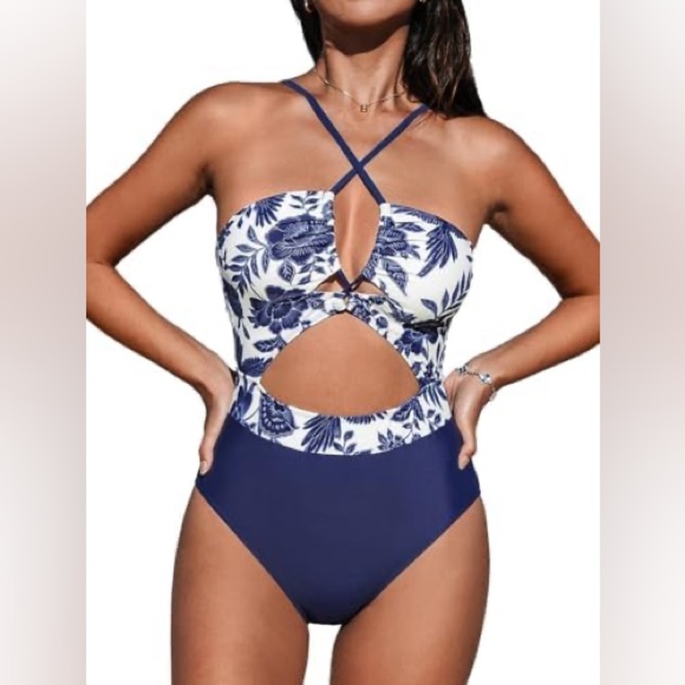 Cupshe Navy Floral Keyhole Tummy Control One Piece Swimsuit Crisscross NWT Large